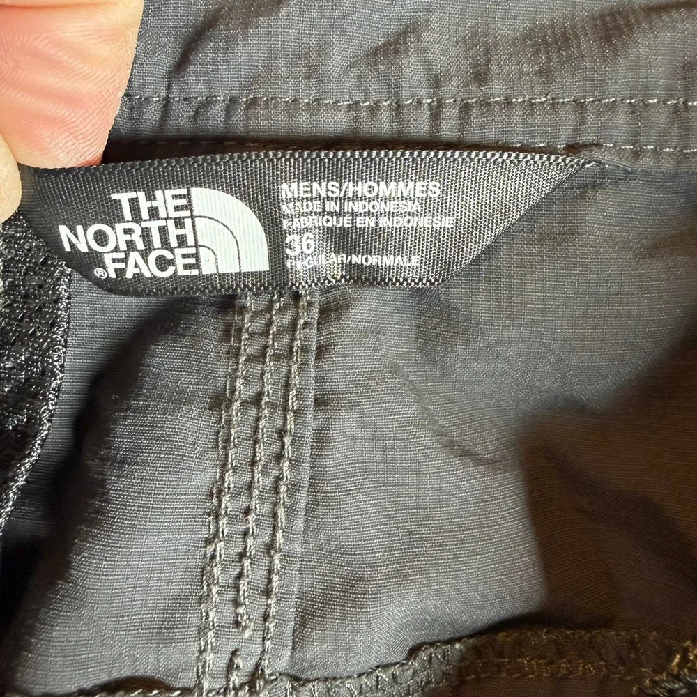 The‎ North Face Mens Grey Ripstop Hiking Cargo Shorts Size 36 Outdoor Utility